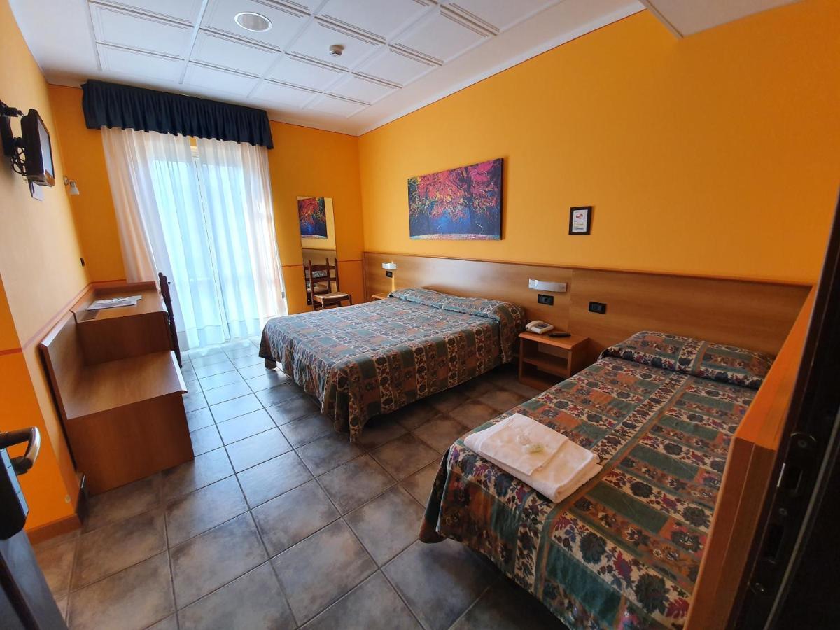 Hotel Azalea Baveno Exteriér fotografie